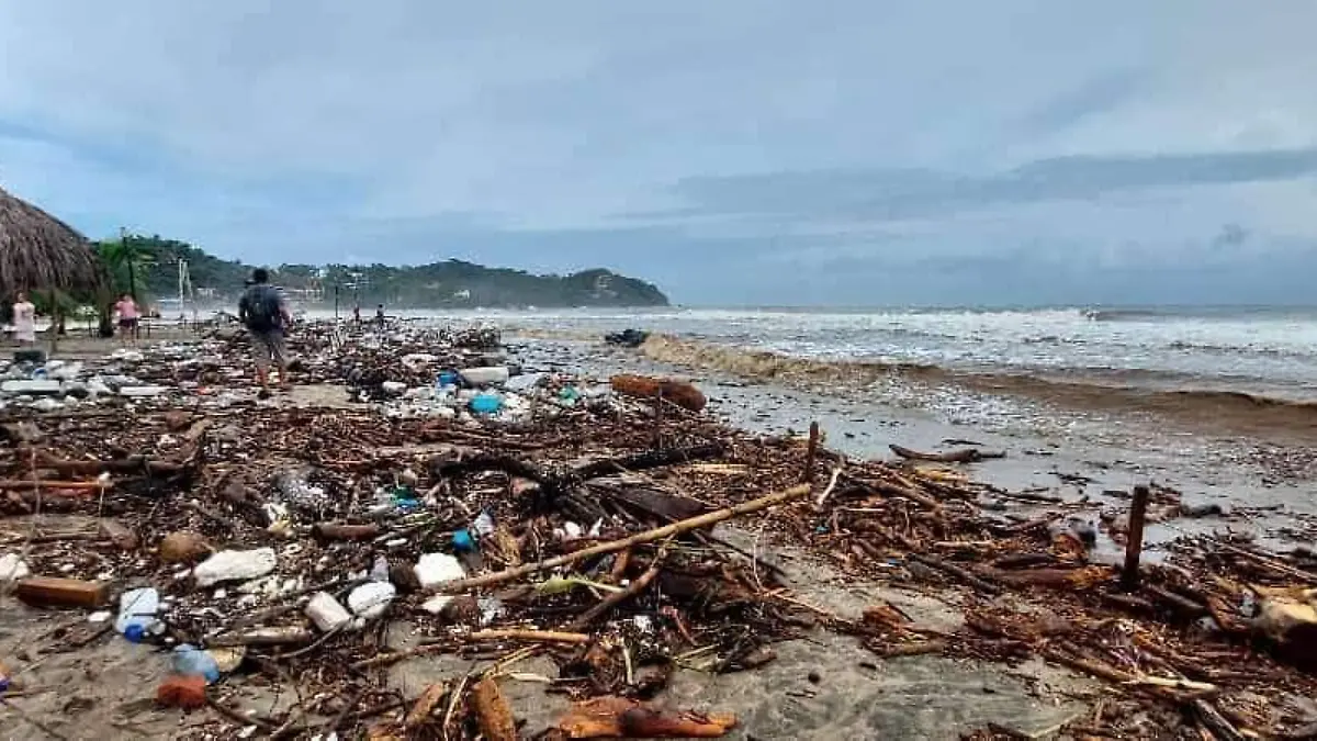 Afectaciones en Sayulita por el paso de Roslyn